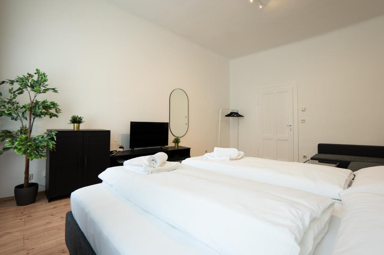 Lovely 1-Bedroom Apartment Next To Praterstern Wien Eksteriør billede